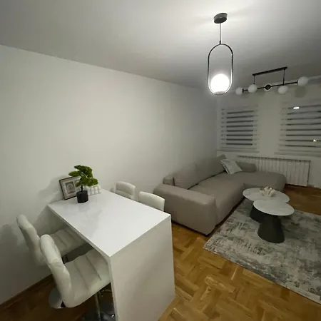 Διαμέρισμα Cair Deluxe Ni